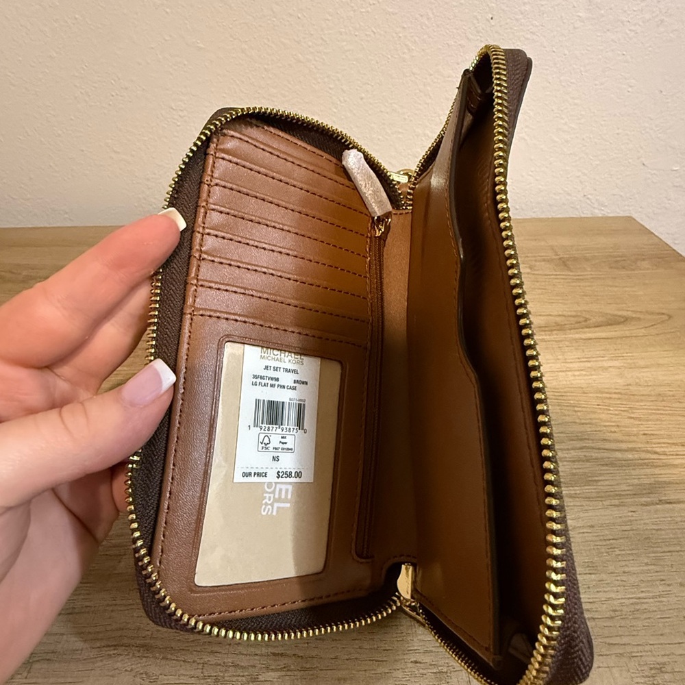 Michael Kors Jet Set logo Brown and Gold Wristlet NWT - Picture 6 of 8